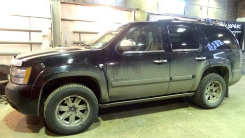 Chevrolet Tahoe — два авто с одной проблемой